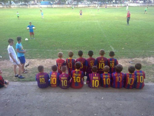 everyone-is-messi.jpg