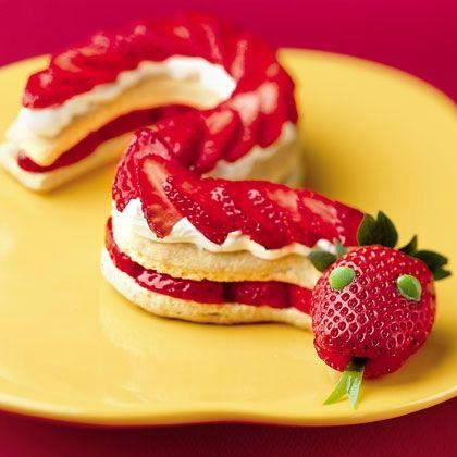 a-strawberry-snake-cake.jpg