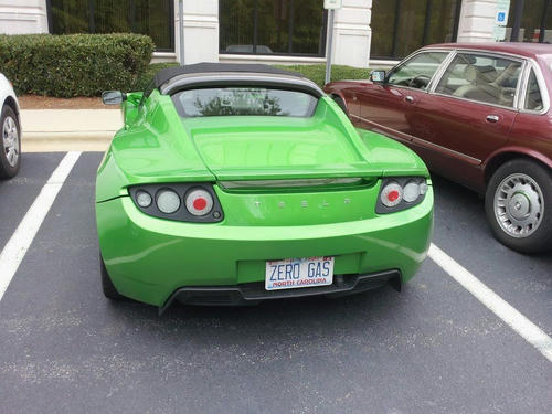 tesla-zero-gas-number-plate.jpg
