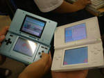 左は先輩のDS・右は自分のDS