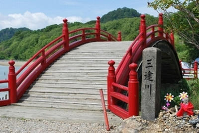 ★目に痛い赤★