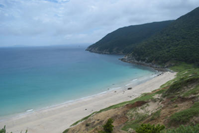 ★何色とも言えない海の色★