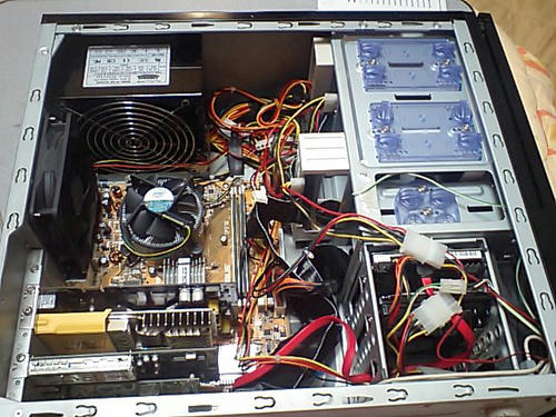 HI380012.jpg