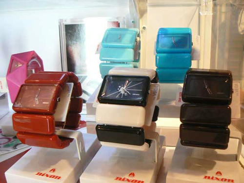 nixon VEGA