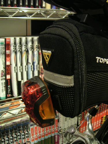 091208_tailright_02.jpg