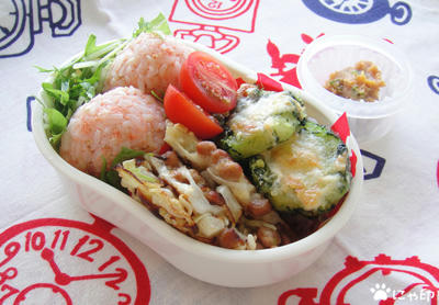 今日のMy弁当「納豆のキャベツ焼き＆ポテトのほうれん草ペースト焼き」