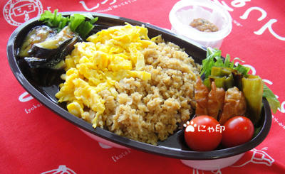 今日のMy弁当「冷凍豆腐のそぼろ丼」