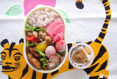 今日のMy弁当「レンコンはんぺんバーグ」