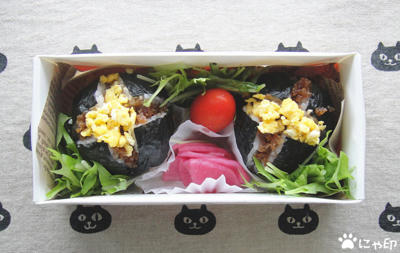 今日のMy弁当（の予定だった）「そぼろおにぎり」
