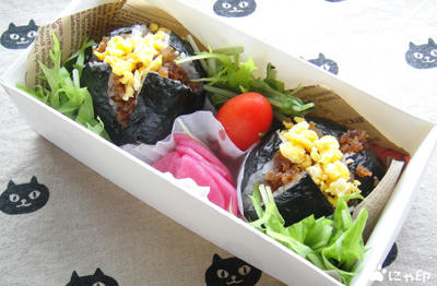 今日のMy弁当（の予定だった）「そぼろおにぎり」