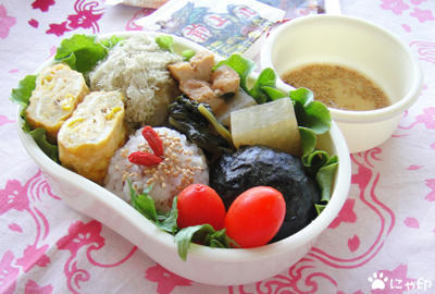 おにぎり弁当