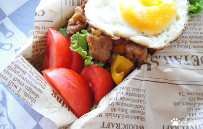 今日のMy弁当「大豆ミートで焼肉ごろごろピラフ」
