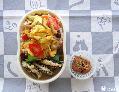 今日のMy弁当「ゴーヤで変わりちらし寿司と豆腐はさみ揚げ」