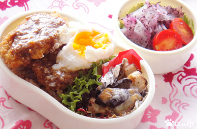 今日のMy弁当「ポーチドエッグみそカツ丼」