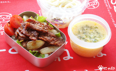 今日のMy弁当「ピリ甘辛焼肉丼＆ミニ中華風うどん」