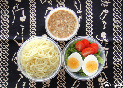 サラダつけ麺（ちょいピリ辛だれ）」