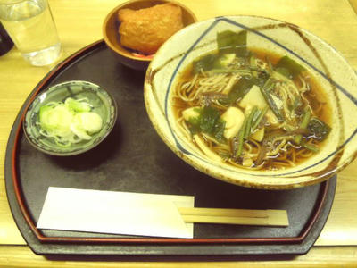 そば処くろ田の山菜そば
