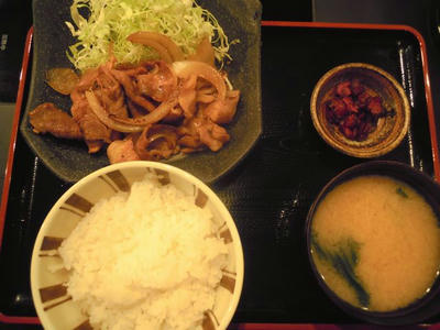 居酒屋本陣の豚肉みそ漬焼き定食