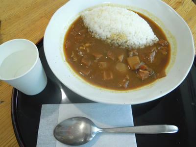 新宿みやざき館の黒豚カレー