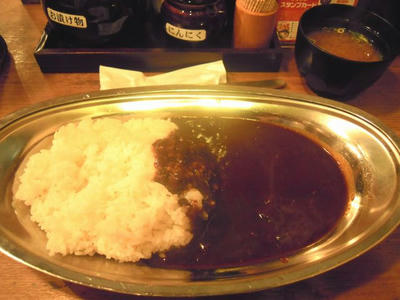 すためしのどんどん黒カレー
