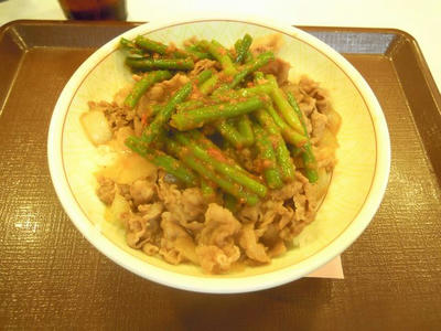 すき家のニンニク牛丼