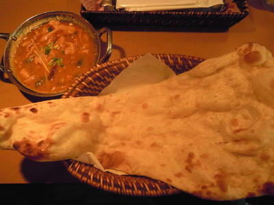 シディークのとり皮カレー＋ナン