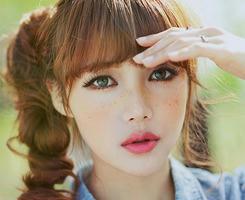 “趁年少如花”