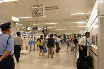 walkinwalkin-haneda1.jpg