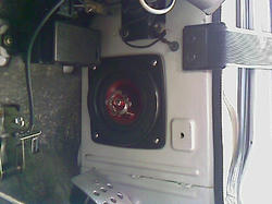 speaker-r01.jpg