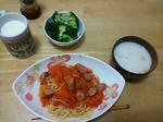 トマトとソーセージのパスタ