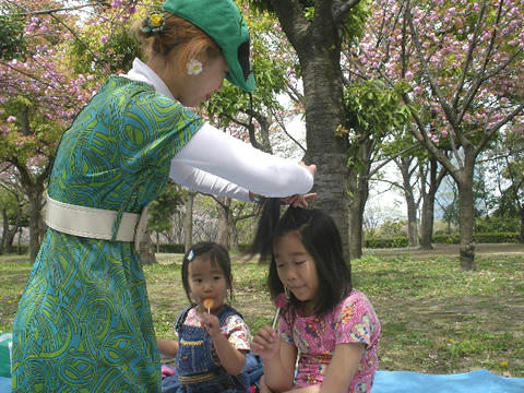 かわいいおこちゃまふたり