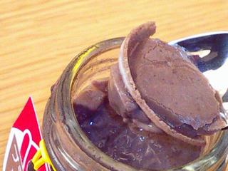 サンタクリーム「ブラックショコラプリン」