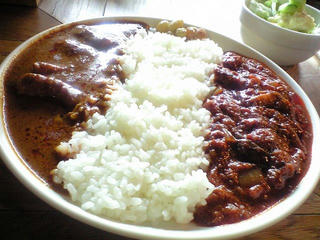 葡萄舎「ナスカレー＆チキンカレー」