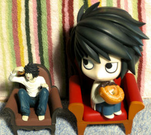 マネして、
私もドーナッツを持ってみました♪♪