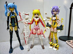 武装神姫ナギ　背比べ