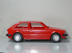 オオタキ 1/24 ファミリアXGスペシャル モーターライズ - マツダ