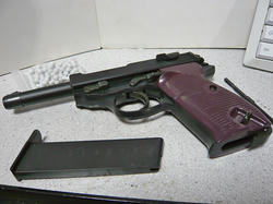 トイスターワルサーP38