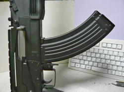 CYMA AK47タクティカルCM.039CとマルイスペアマガジンAK