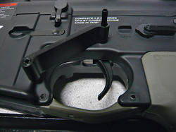G&G CM16 Carbine LightにMagpul PTS MOEトリガーガード