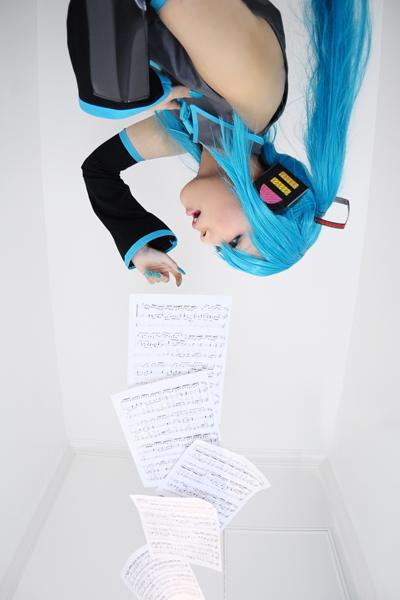 初音ミク：夏目イチ