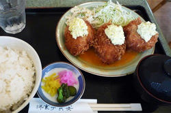 カニクリームコロッケ定食