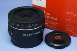 DT30mm F2.8Macro SAM