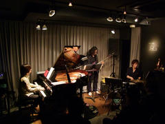 ピアノトリオ編成でも演奏！