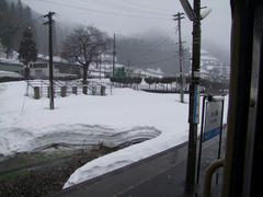 早速、雪深くなってきました