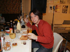 とりあえず、腹ごしらえ＆景気付けに１杯♪♪