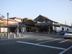 なかなか重厚な、西鉄の太宰府駅