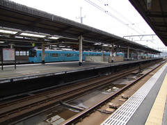 駅構内は広い新習志野駅