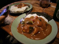カレーが一応、名物という事になっています