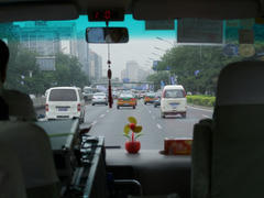 北京市内を走るバス