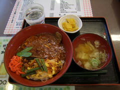 鹿ビビンバ丼！…味は若干濃い目！